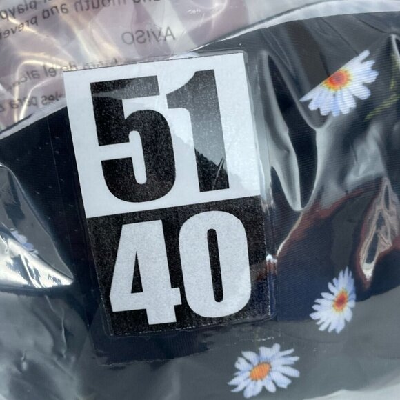 Alice + Olivia Reversible Daisy Bucket Hat White & Black NWT 5140 - Picture 5 of 6